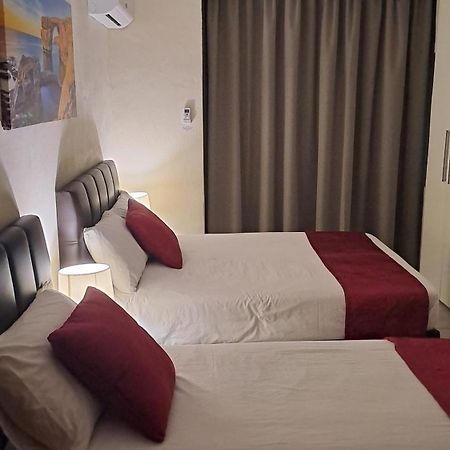 דירות ויקטוריה 85 Palma Living מראה חיצוני תמונה